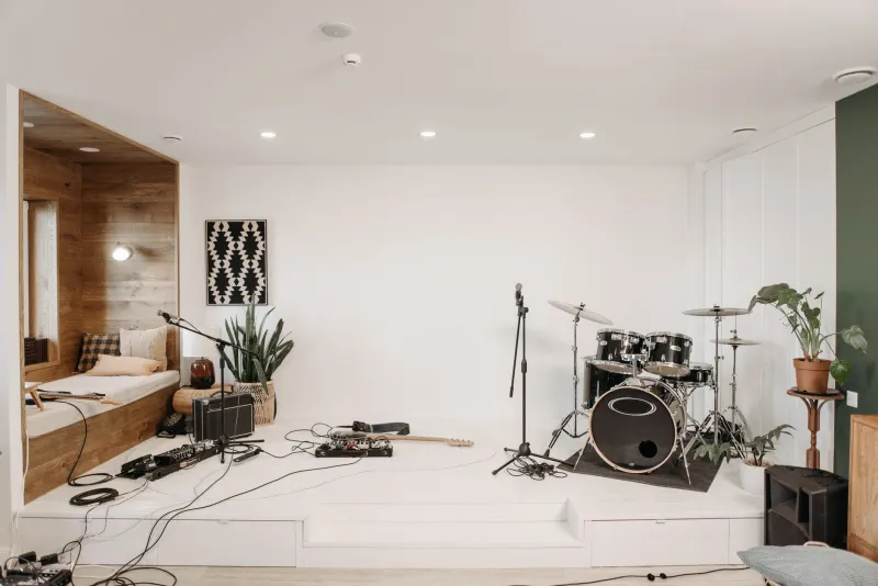 When Your Room Eats Your Recording: How Reflections Are Squashing the Life Out of Your Performances