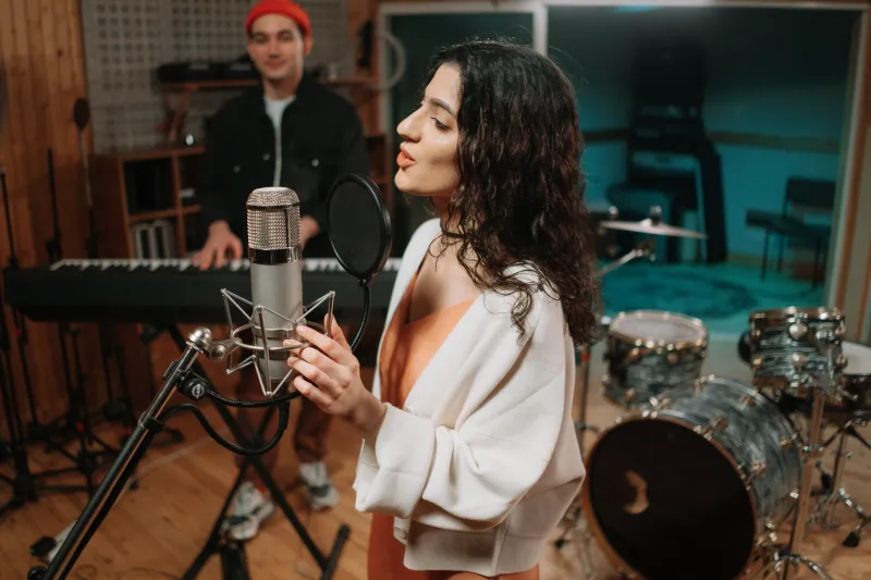 Wardrobe Sessions: Getting Professional Vocal Separation Without an Isolation Booth